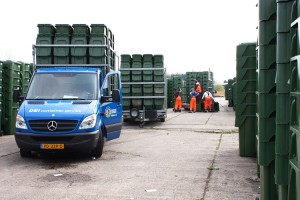 Duizenden containers staan klaar voor de omruilactie. (c) Jan Sybrandy