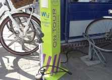 Nieuw in Gorredijk: twee oplaadpunten voor elektrische fiets